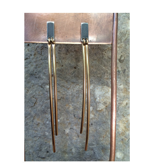 METAL SPIRE EARRINGS